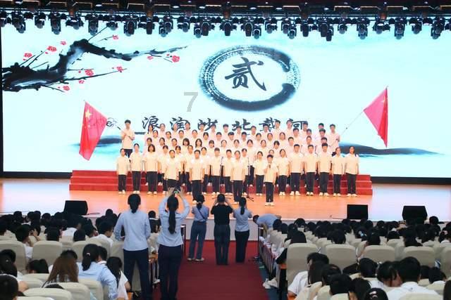 at the end of 和 by the end of 的用法与区别